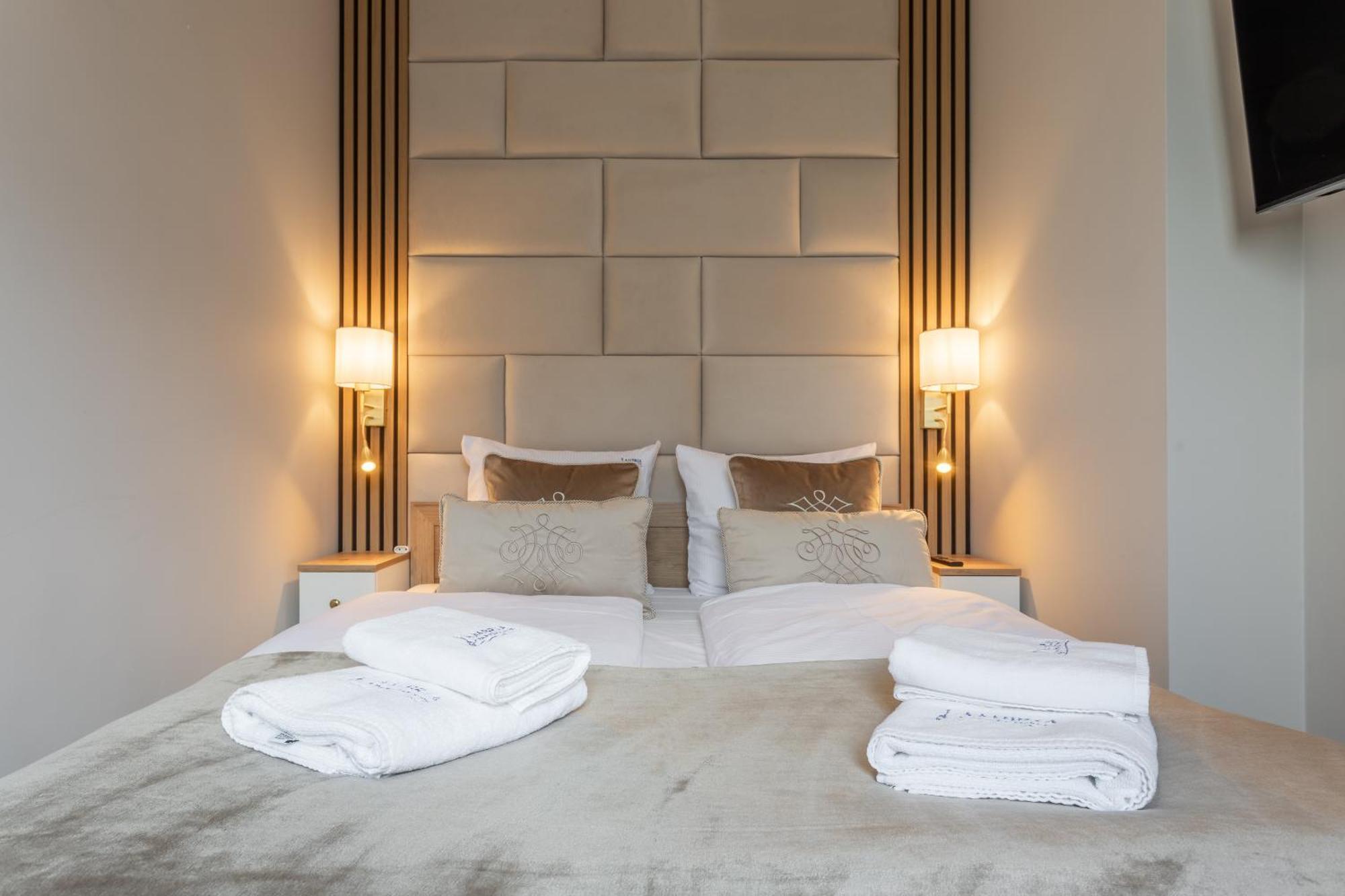 Ambria Apartments Rose 슈비노우이스쳬 외부 사진